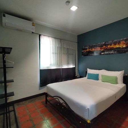 Baan Wangderm Hotel バンコク都 エクステリア 写真