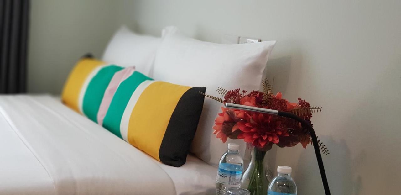 Baan Wangderm Hotel バンコク都 エクステリア 写真