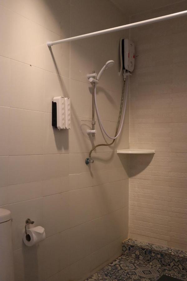 Baan Wangderm Hotel バンコク都 エクステリア 写真